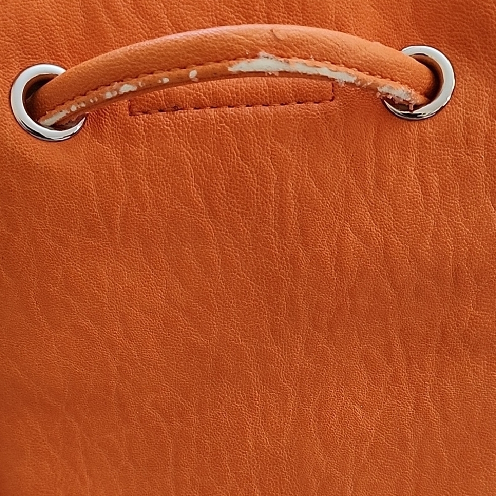 Calvin Klein Orange Shoulder Bag with Drawstring Closure and Leather Material - Picture 5 of 5